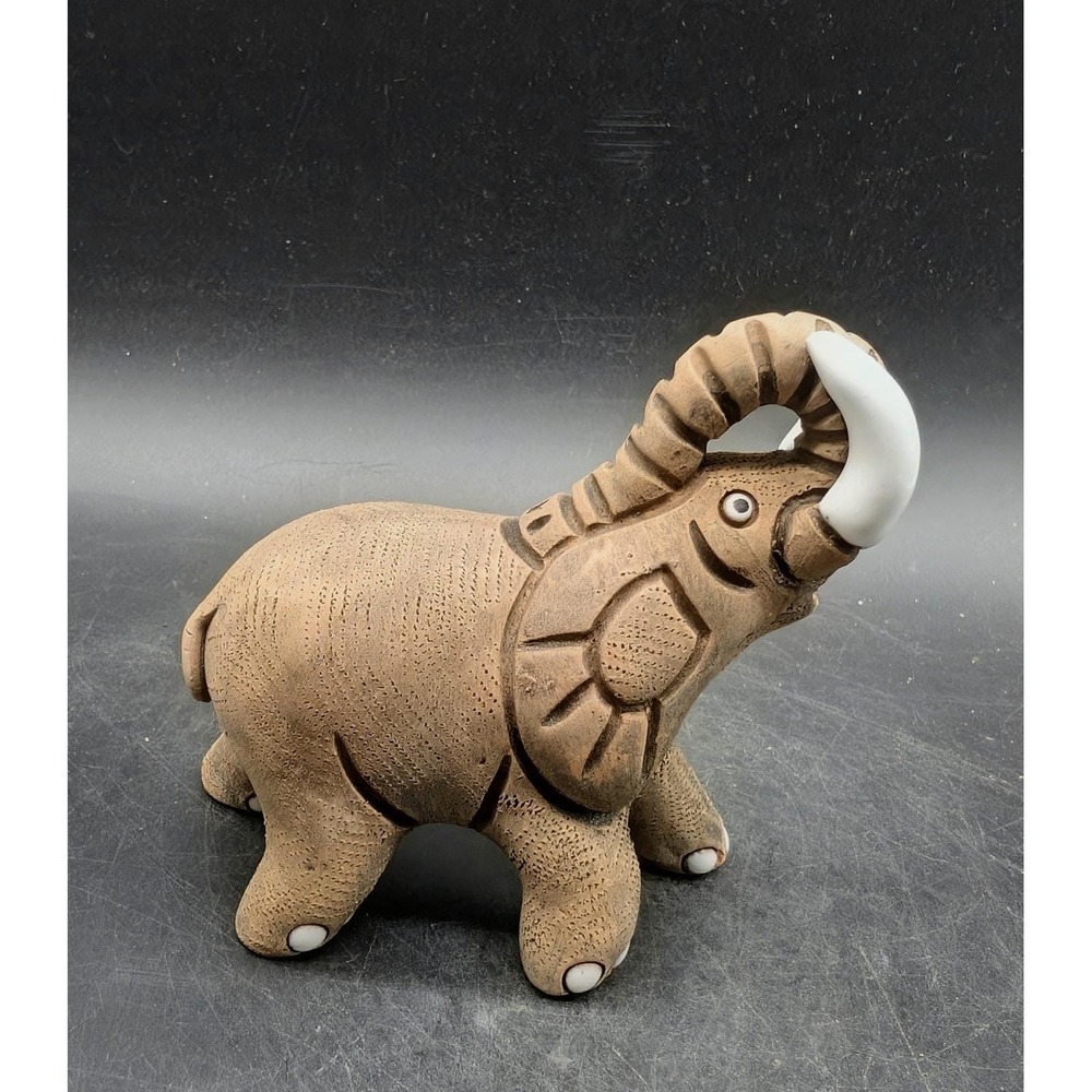 Artisan Made Peruvian Pottery Elephant Figurine Brown Clay White‎ Tusks Trunk Up